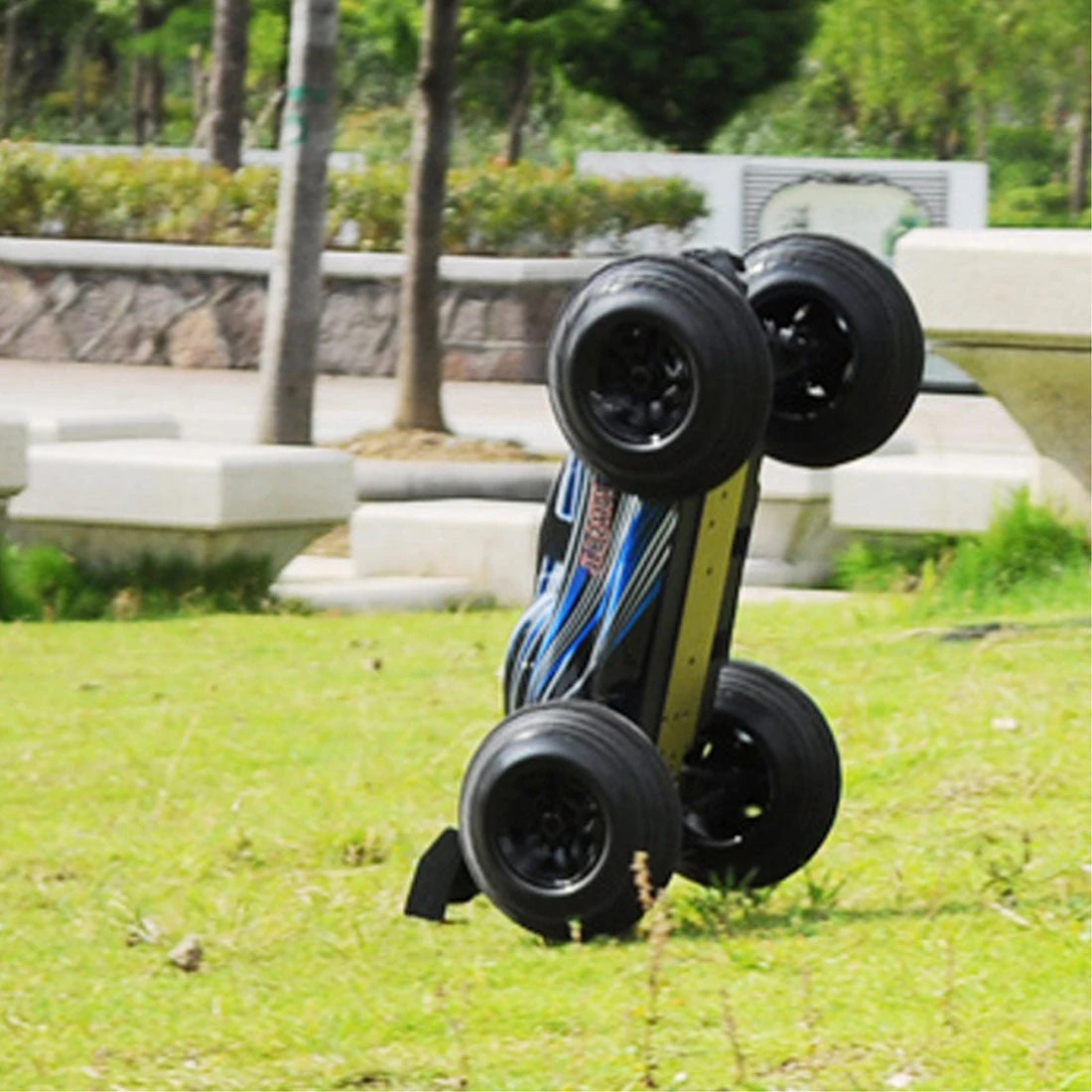 JLB Racing 21101 1/10 4WD 2.4G 80A Off-road Splashproof Flip Brushless Truggy RC Car Remote Control Truck- RTR - Image 6