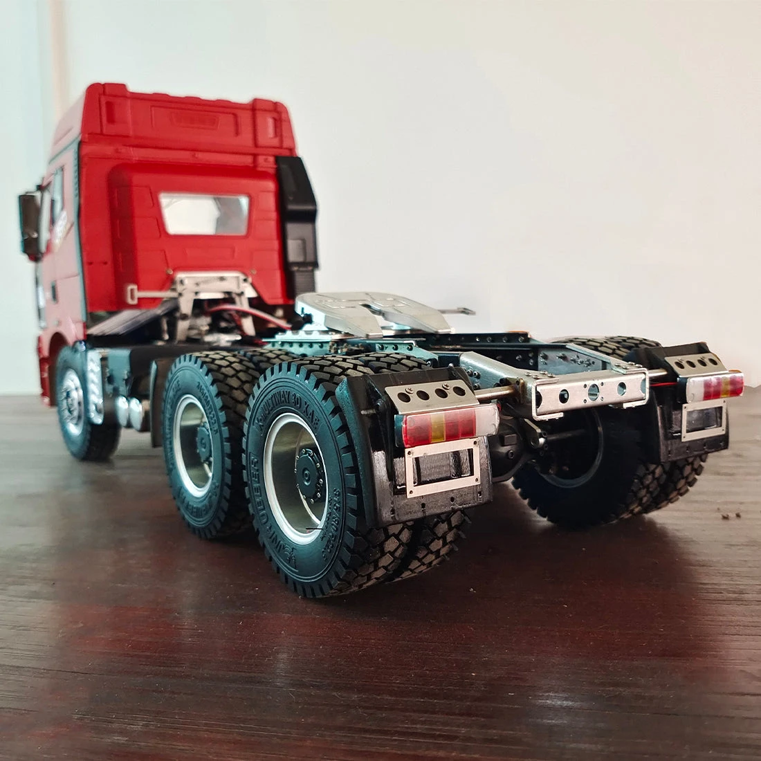 HY MODELS 1/14 RC Simulation Hydraulic Tractor-trailer Truck Engineering Machinery Vehicle Model 3-speed Gearbox - Image 8