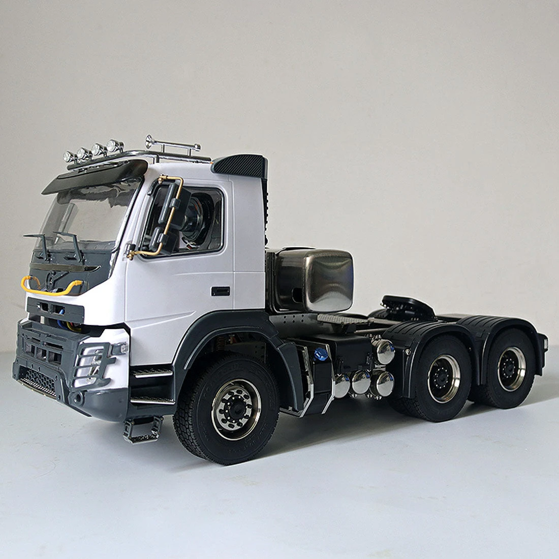 JDMODEL JDM-141 1/14 6x6 Electric RC Off-road Truck FMX Crawler Vehicle Heavy Trailer Truck Remote Control Construction Vehicle Model - Image 3