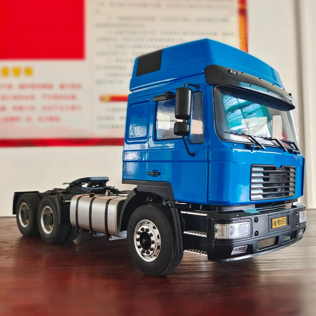 HY MODELS 1/14 RC Simulation Hydraulic Tractor-trailer Truck Engineering Machinery Vehicle Model 3-speed Gearbox - Image 4