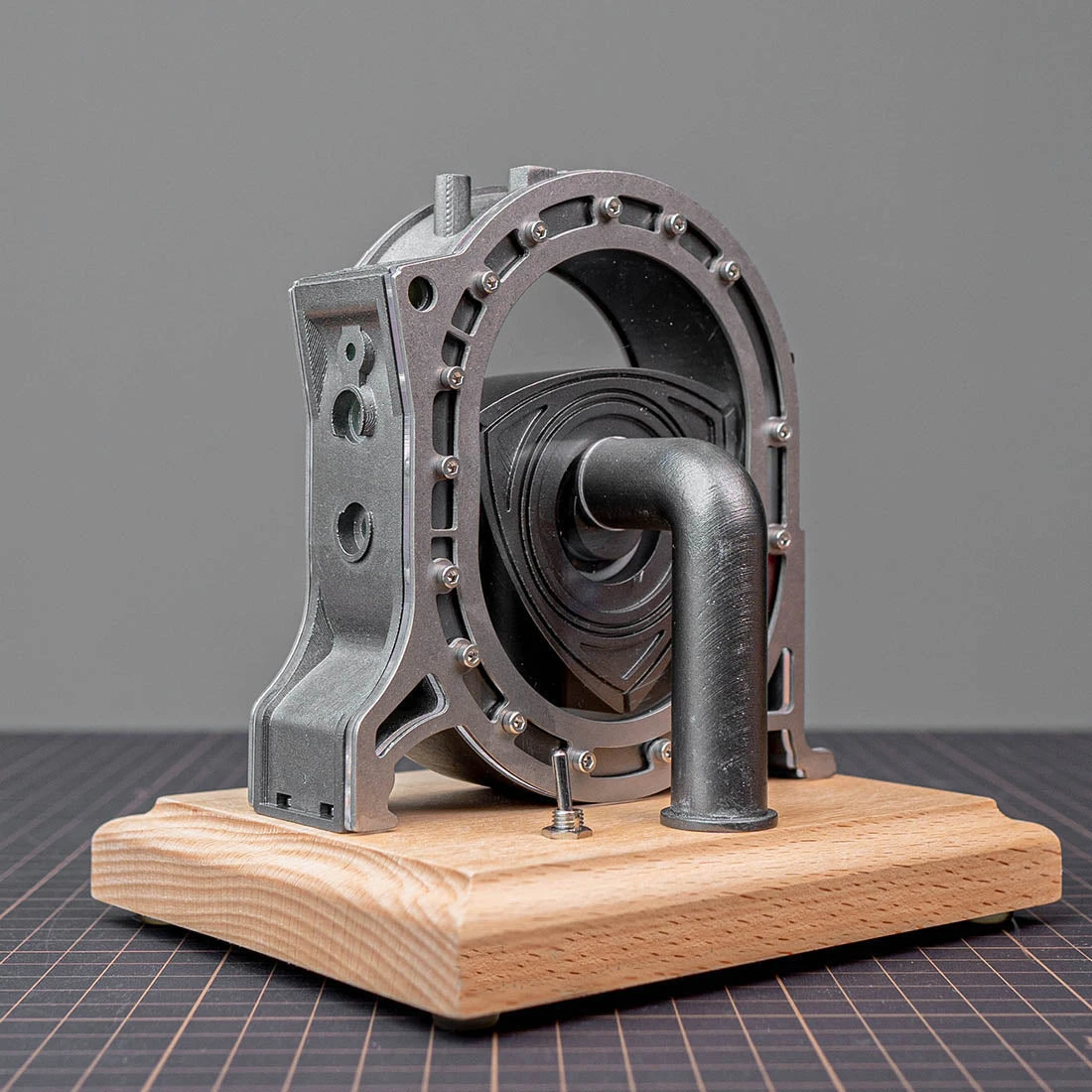 Metal 4-stroke Wankel Rotary Engine Model Simulation Rotor Engine Model Educational Toys Gifts - Image 3