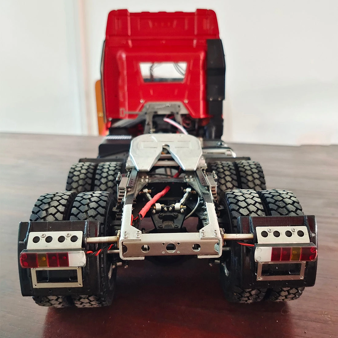 HY MODELS 1/14 RC Simulation Hydraulic Tractor-trailer Truck Engineering Machinery Vehicle Model 3-speed Gearbox - Image 10