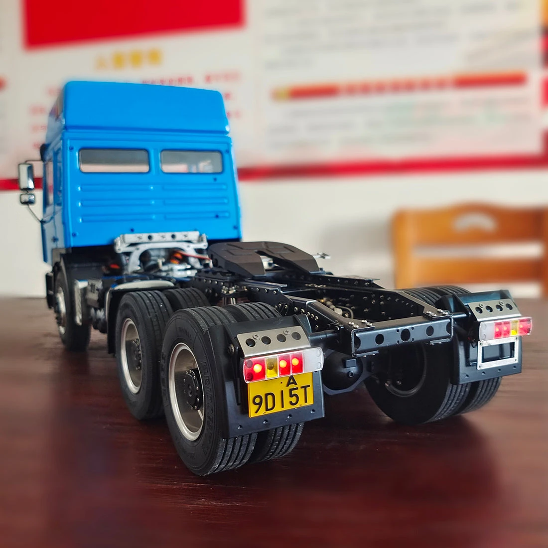 HY MODELS 1/14 RC Simulation Hydraulic Tractor-trailer Truck Engineering Machinery Vehicle Model 3-speed Gearbox - Image 11