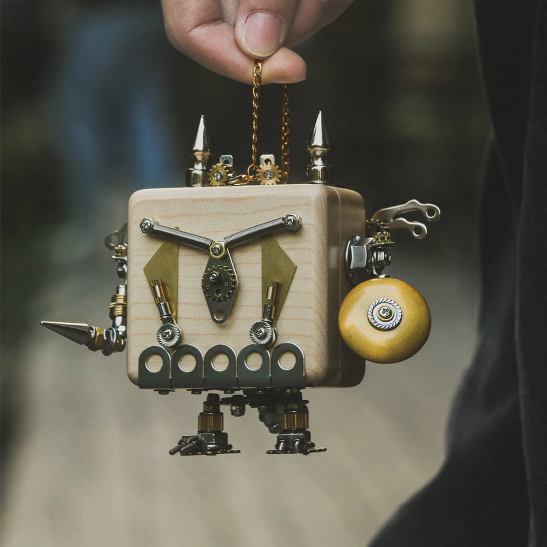 150PCS 3D Metal Kit Roman Soldier With Sword & Shield DIY KIT Music Box - Image 2