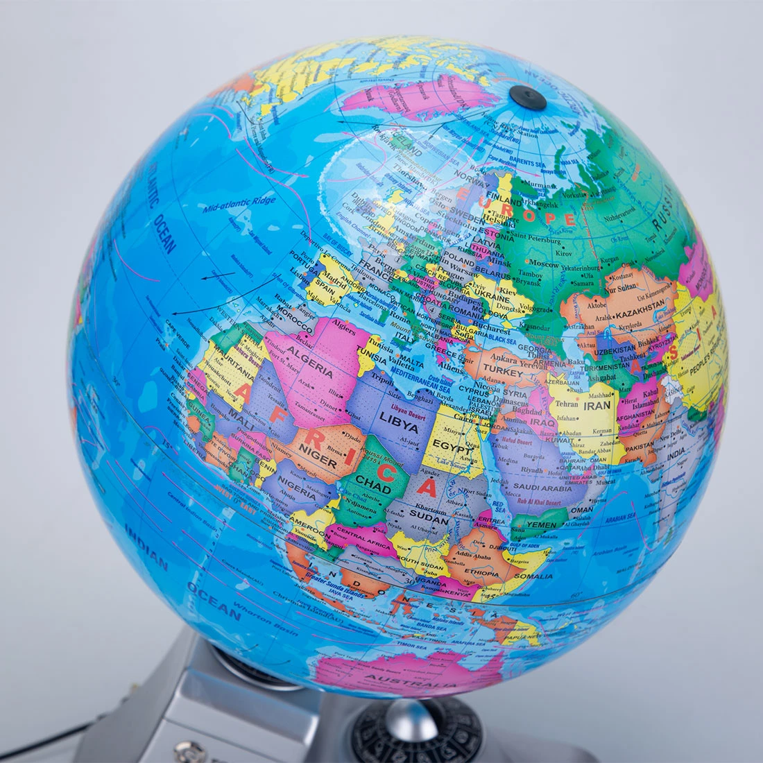 TECHING Rotating World Globe For Kids With Stand, Colorful Easy-Read High Clear Map, Light Up Globe Lamp Educational Desktop Display STEM Toy - Image 4