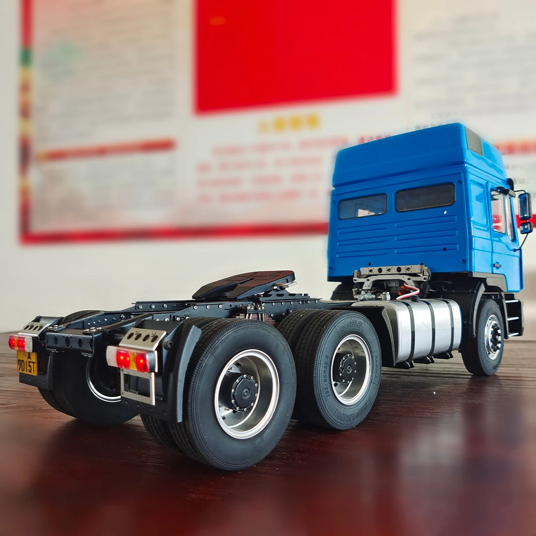 HY MODELS 1/14 RC Simulation Hydraulic Tractor-trailer Truck Engineering Machinery Vehicle Model 3-speed Gearbox - Image 14