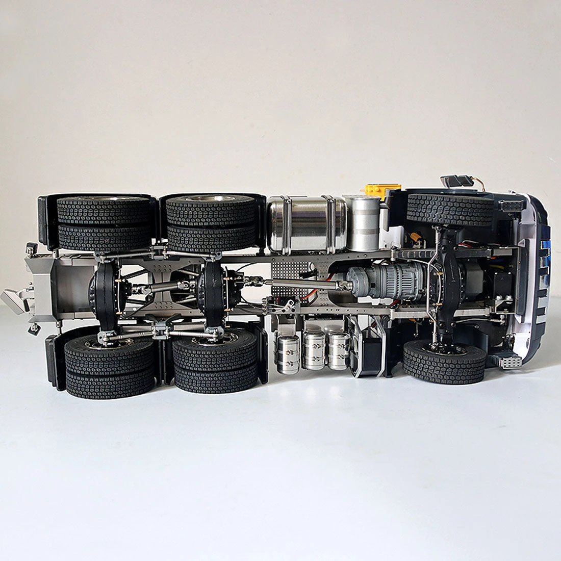 JDMODEL JDM-141 1/14 6x6 Electric RC Off-road Truck FMX Crawler Vehicle Heavy Trailer Truck Remote Control Construction Vehicle Model - Image 9